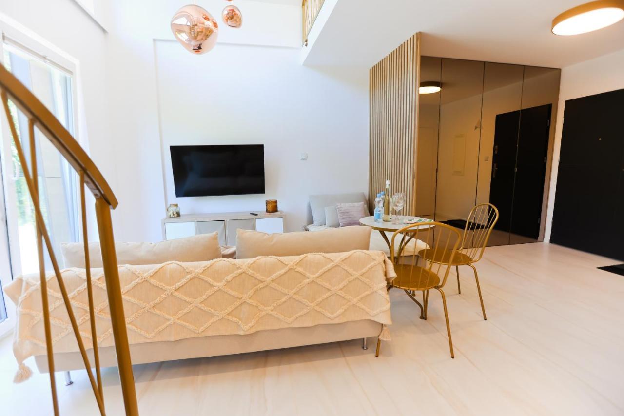 M&K Apartamenty Sailors Golden Yacht, Gdansk - Wyspa Sobieszewska Εξωτερικό φωτογραφία
